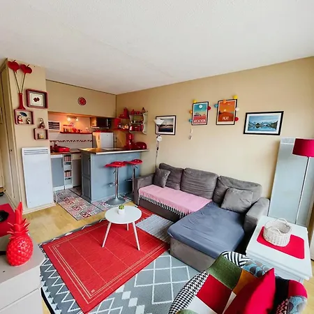 Lumineux Avec Balcon, Centre, A 200m De La Plage, Proche Commerces Et Marche - Fr-1-433-119 דירה